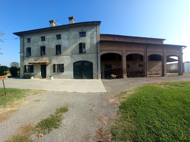 FONTANELLATO - PODERE AGRICOLO CON RESIDENZA ( 65 BIOLCHE ) - FO 433