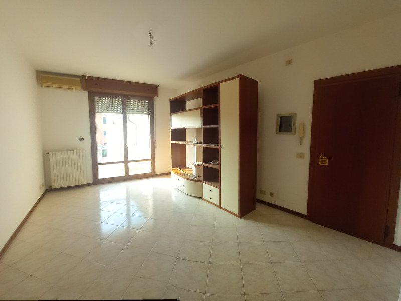 FONTANELLATO - APPARTAMENTO CON GARAGE TRIPLO IN ZONA SANTUARIO - FO 444