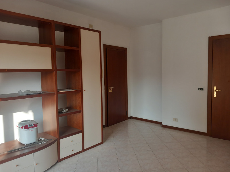FONTANELLATO - APPARTAMENTO CON GARAGE TRIPLO IN ZONA SANTUARIO - FO 444