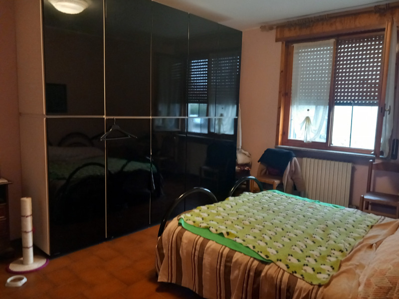 FONTANELLATO - CASA BIFAMILIARE INTERA CON AMPIO GIARDINO - FO 421