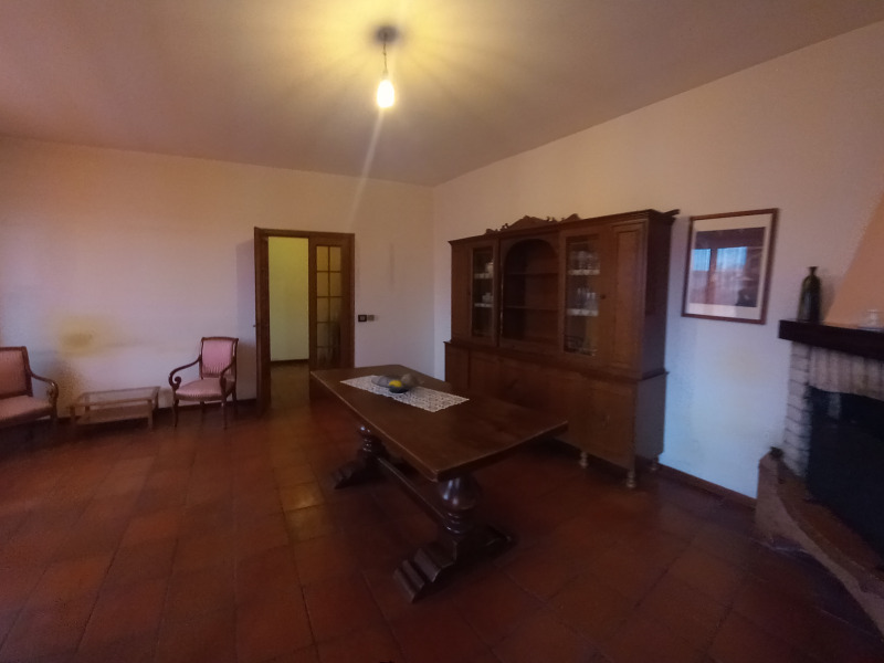 FONTANELLATO - CASA BIFAMILIARE INTERA CON AMPIO GIARDINO - FO 421