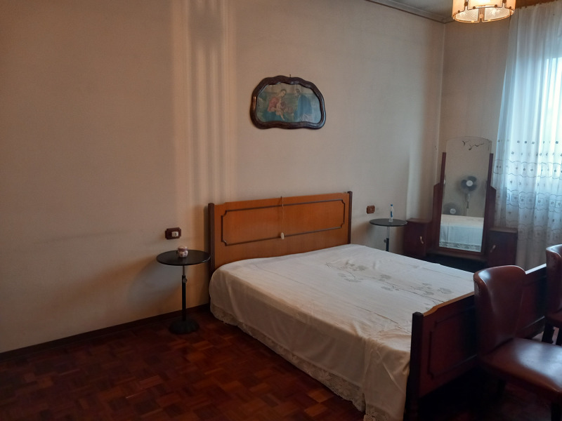 FONTANELLATO - CASA BIFAMILIARE INTERA CON AMPIO GIARDINO - FO 421