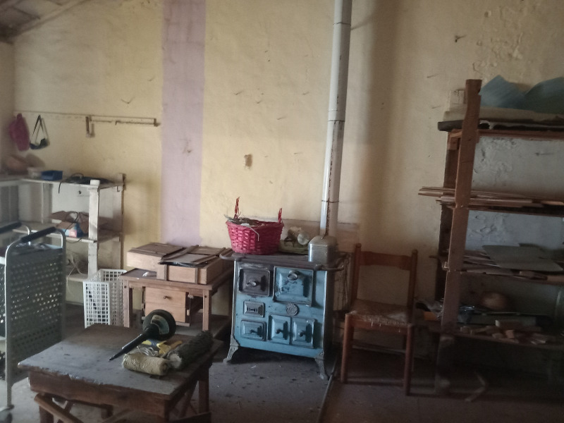 FONTEVIVO - APPARTAMENTO 200 MQ IN PIAZZA - FO 424