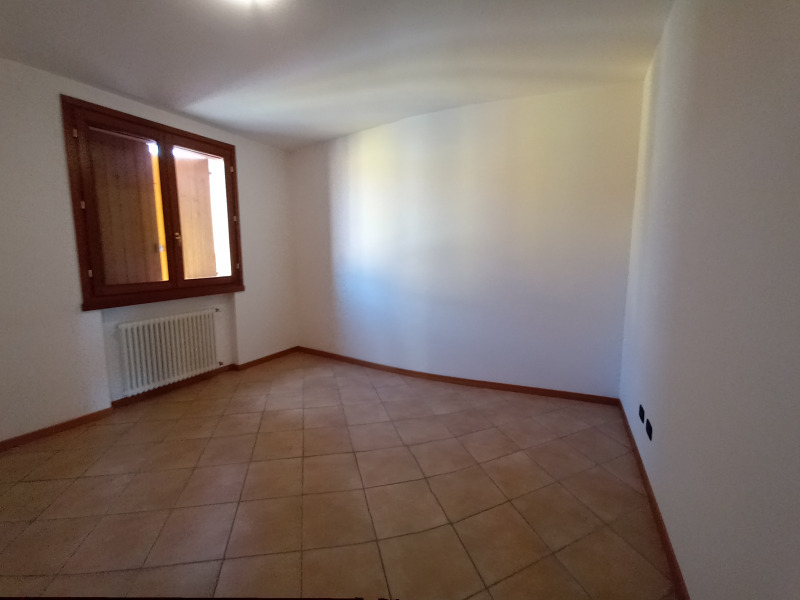 FONTANELLATO -  APPARTAMENTO CON 3 CAMERE E 2 BAGNI - FO 30